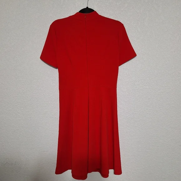 Donna Morgan Red Knee-Length Dress Twist Neckline Short Sleeve A-Line - Picture 7 of 7